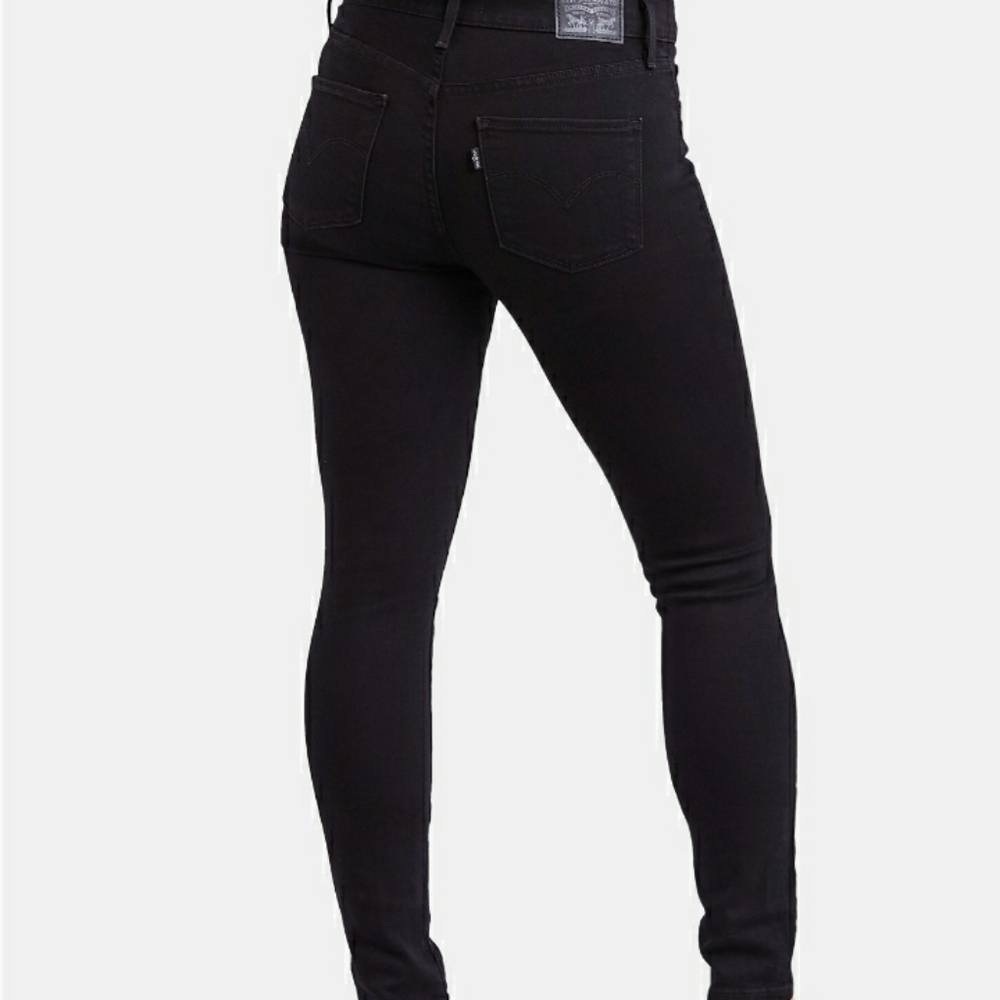 Black Levi's jeans NWT